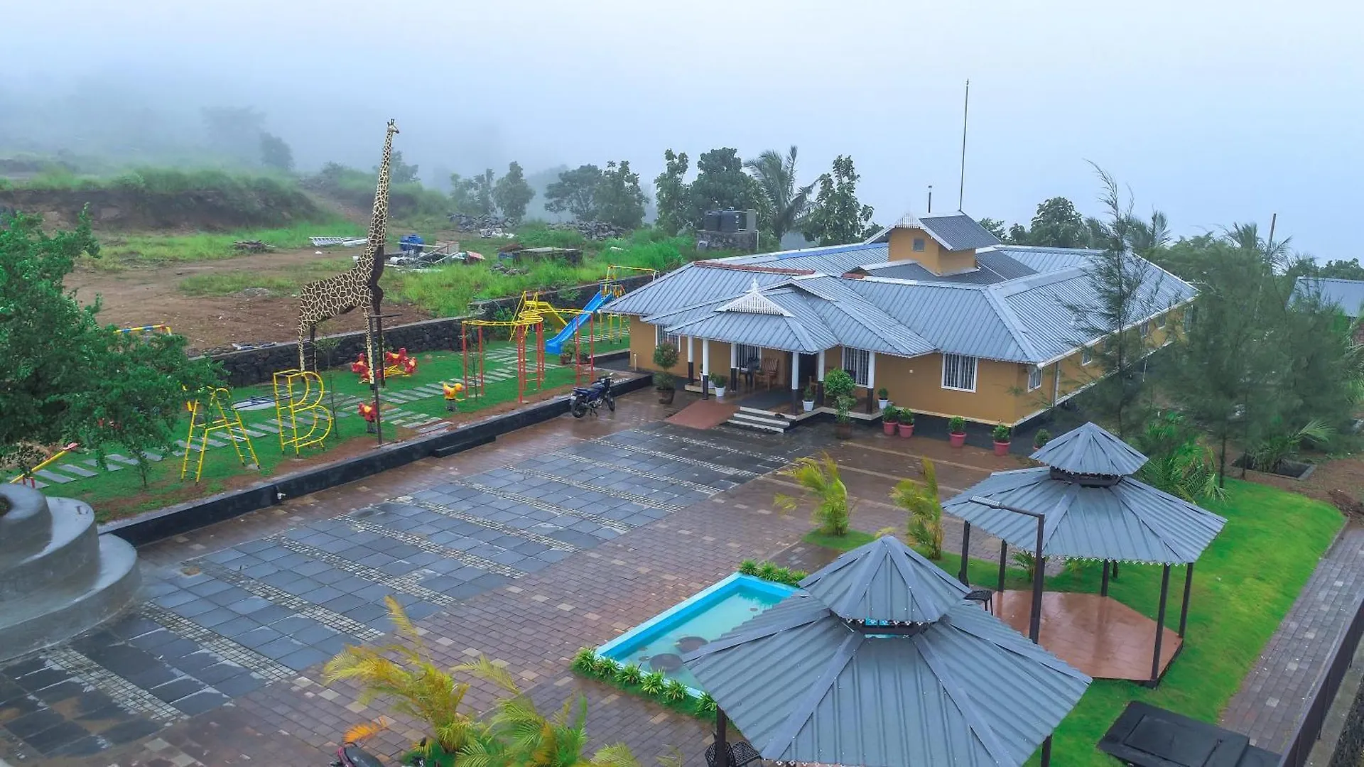 Misty Green Hills Parks & Resorts Kondotty